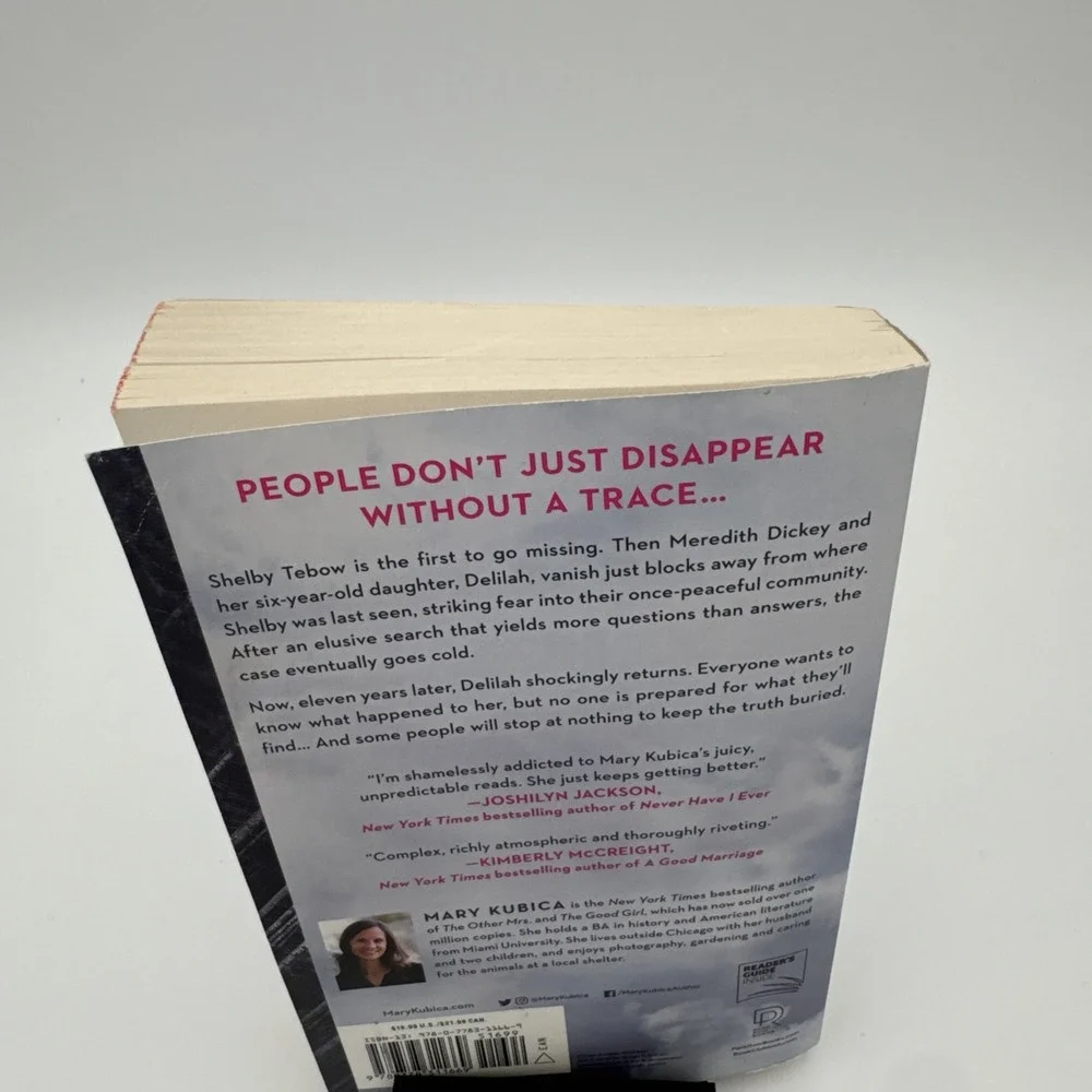 Local Woman Missing : A Novel by‎ Mary Kubica (2021, Trade Paperback)
